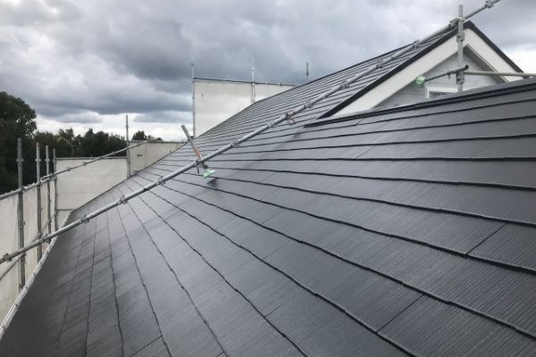 【屋根塗装】屋根塗装とセットがお得！施工事例｜無料診断受付中！